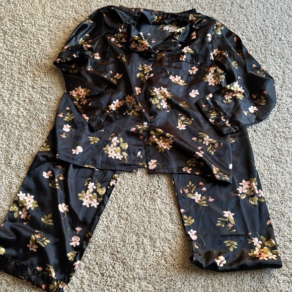 Tony & Candice Women's Classic Satin Pajama Set Adult Sleepwear - Picture 2 of 12